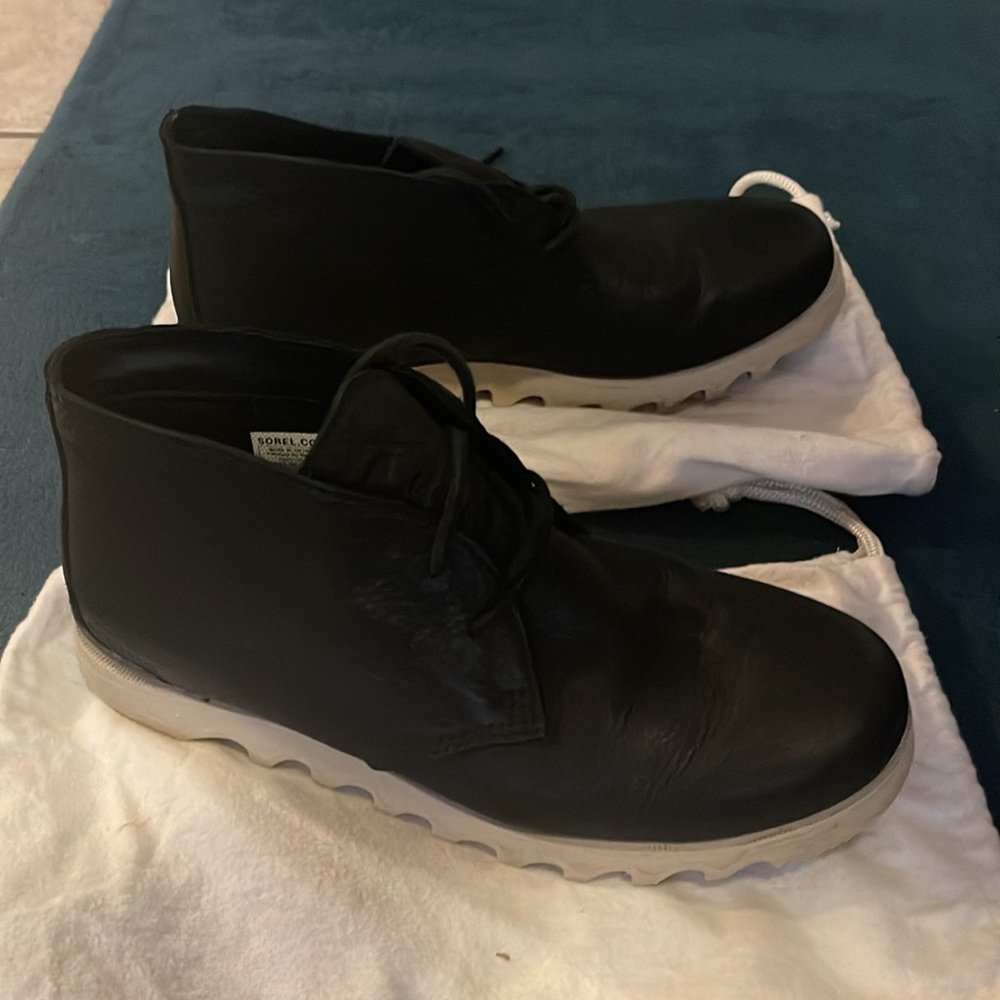 Sorel boots - Picture 2 of 7